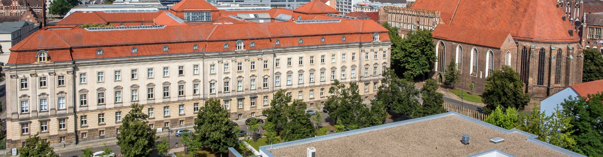 View of the Viadrina Main Building